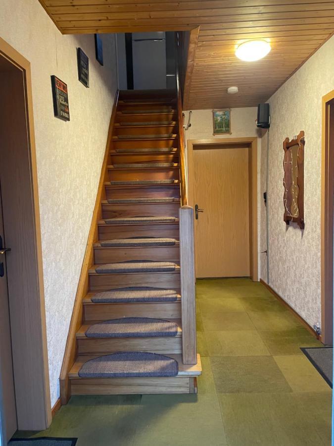 Gasthaus Katrin เคอนิกสลูทเทอร์ อัม เอล์ม ภายนอก รูปภาพ